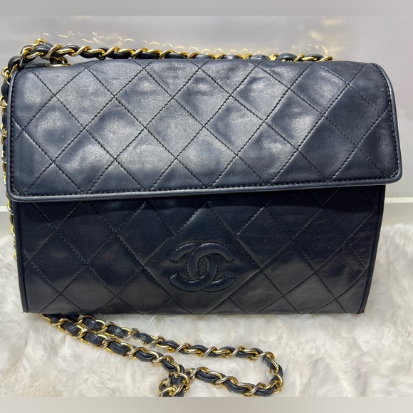 CHANEL-1551879 Black Lambskin Quilted Tassel Flap Shoulder Bag - Picture 1 of 12